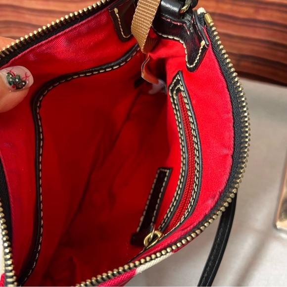 Dooney & Bourke Disney Resort Minnie Mouse Crossbody sold out! Rocks the Dots! - Picture 15 of 17